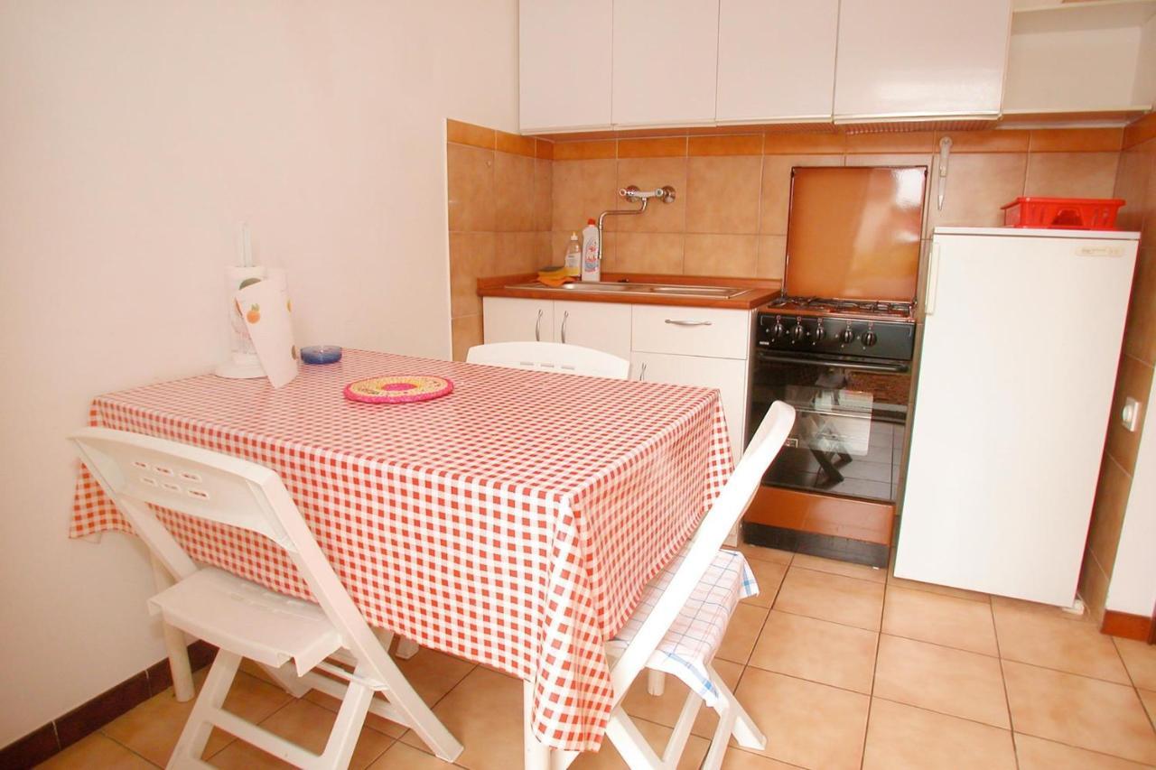 Gorgeous Apartment In Pula With House Sea View Extérieur photo